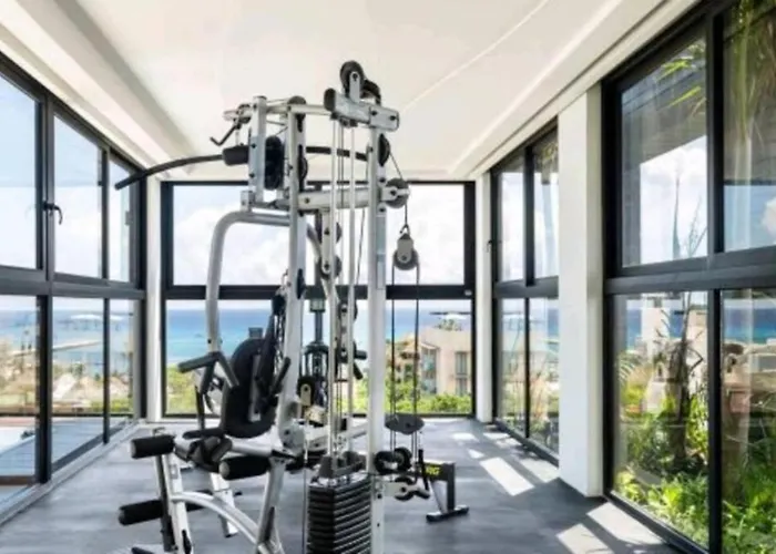 Luxury On The 5th Avenue Ocean View Rooftop I By Yeah *