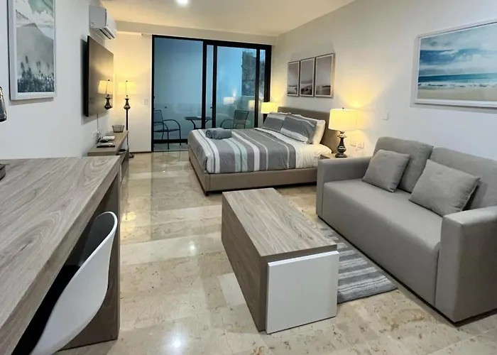 Luxury On The 5th Avenue Ocean View Rooftop I By Yeah