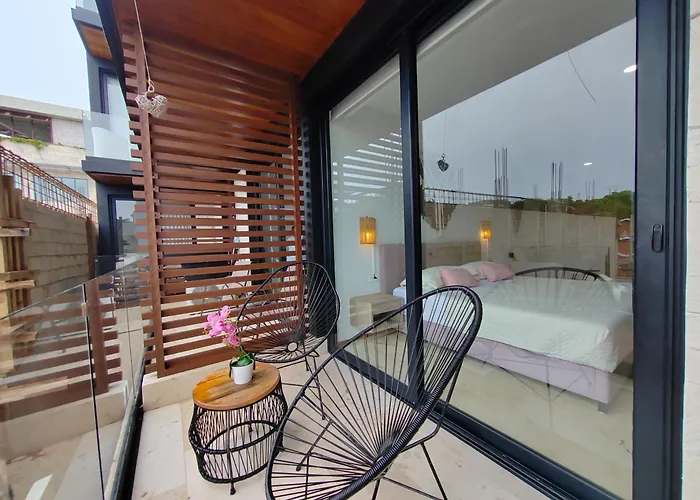 Luxury On The 5th Avenue Ocean View Rooftop I By Yeah